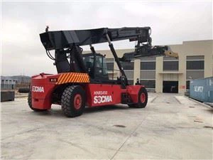 Stacker Cyrraedd Cynhwysydd 45 Ton