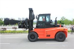 Socma 13.5 Ton Heavy Duty Forklift Ar gyfer Sale Attach Tire Clam